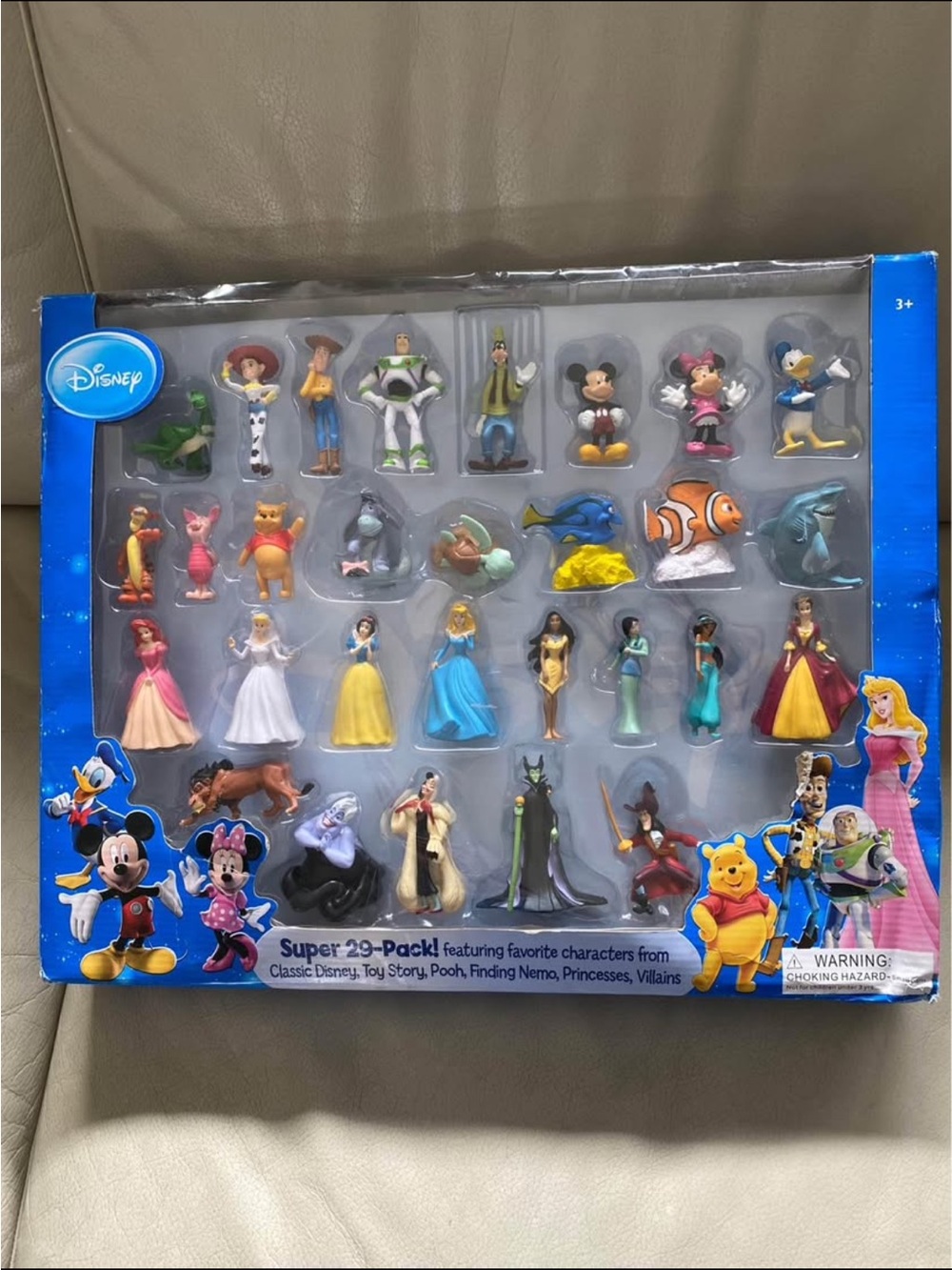 Disney Super 29 Pack
Mini Character Toy Set - Assorted Colors